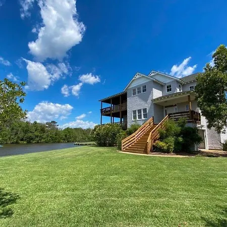 Back Bay Oasis Villa